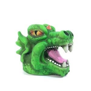 Butt Headz No More Smoldering Ashtrays Cigarette Extinguisher Snuffer - Dragon